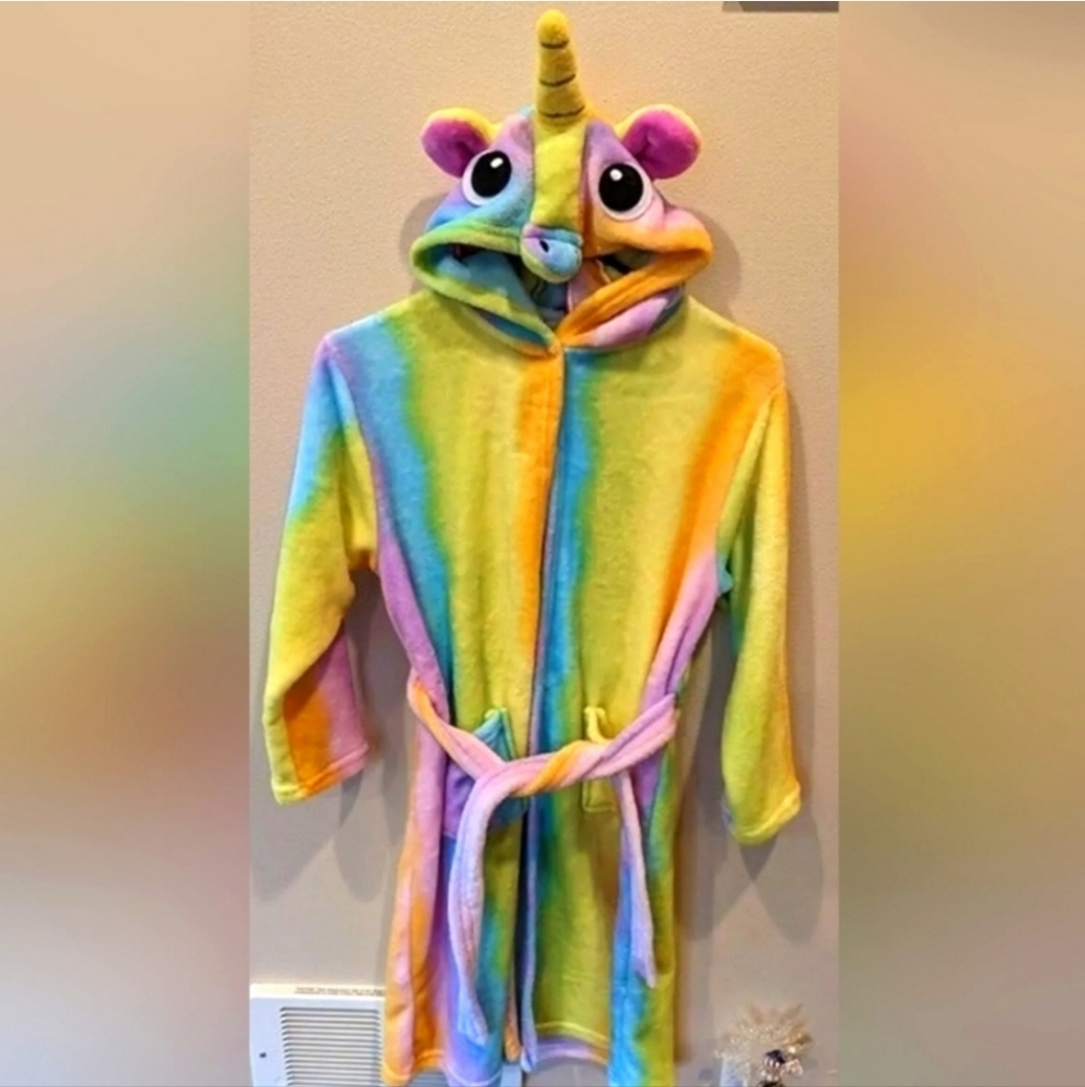 8 piece Girls 5t bundle. - Picture 4 of 9